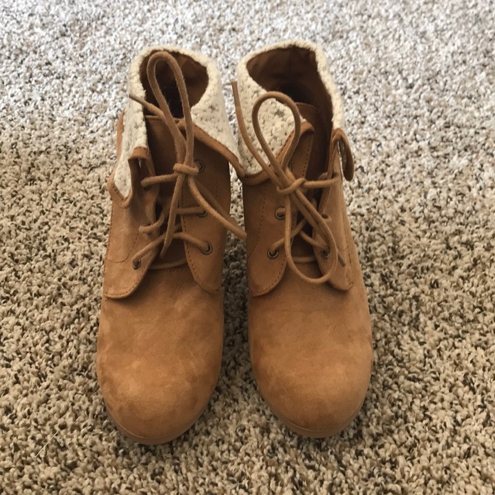 Healed ankle boots